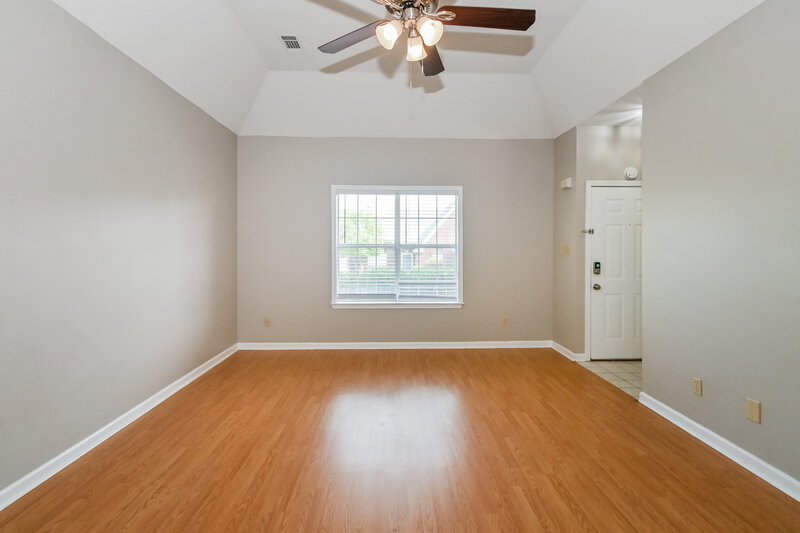 2,480/Mo, 8713 Citrus Bend Dr Cordova, TN 38018 Living Room View
