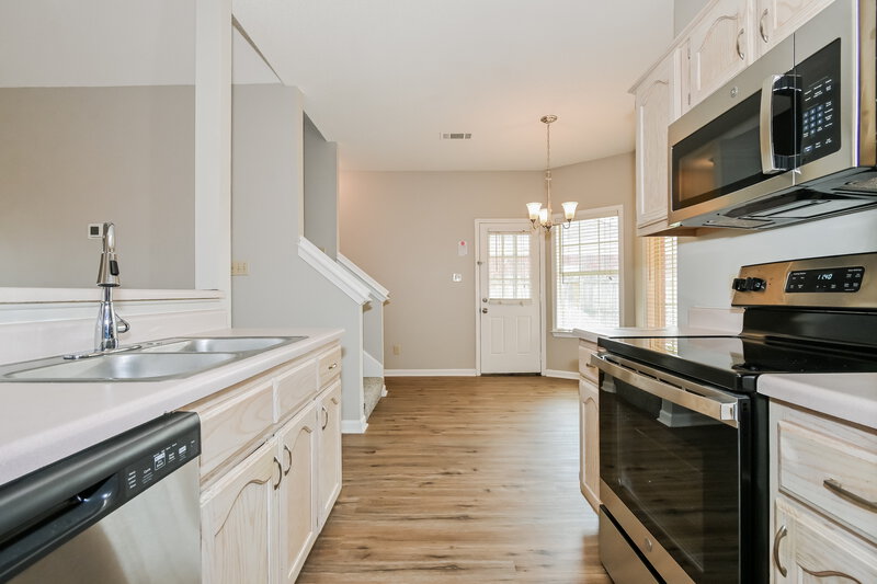 2,480/Mo, 8713 Citrus Bend Dr Cordova, TN 38018 Kitchen View