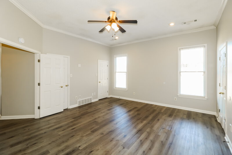 2,405/Mo, 8818 Lybrook Cv E Cordova, TN 38016 Main Bedroom View