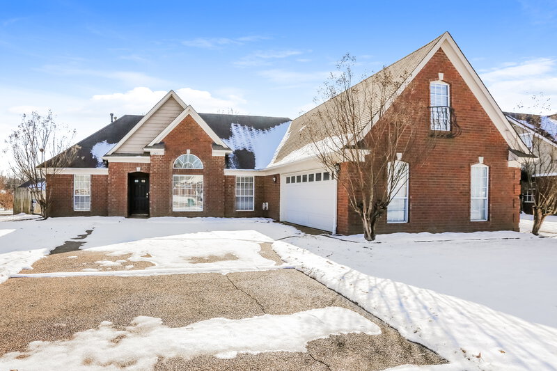 2,015/Mo, 2497 Heather Rdg Southaven, MS 38672 Front View