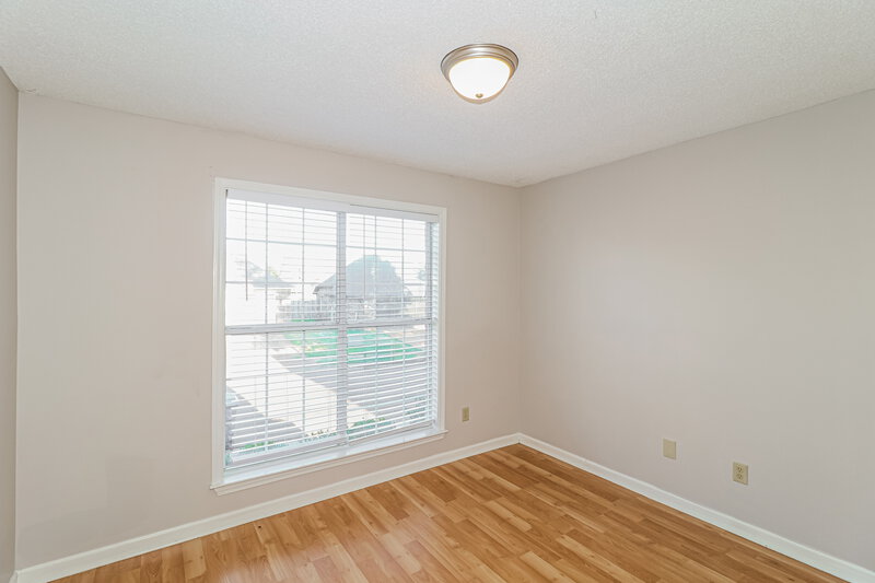 1,690/Mo, 1513 Pemberton Ln Cordova, TN 38016 Bedroom View 2