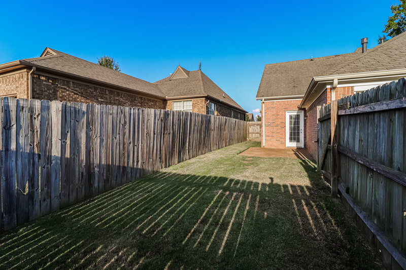 1,690/Mo, 1513 Pemberton Ln Cordova, TN 38016 Rear View 2
