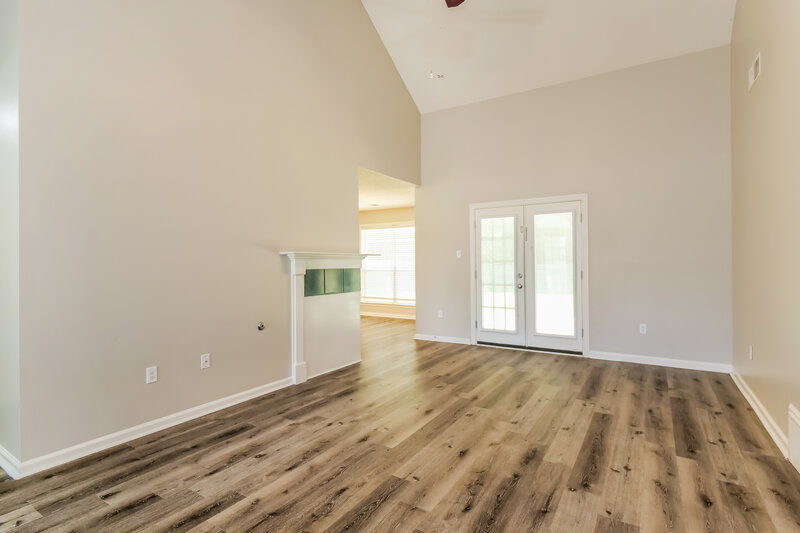 1,790/Mo, 5846 White Ridge Circle E Olive Branch, MS 38654 Living Room View 2