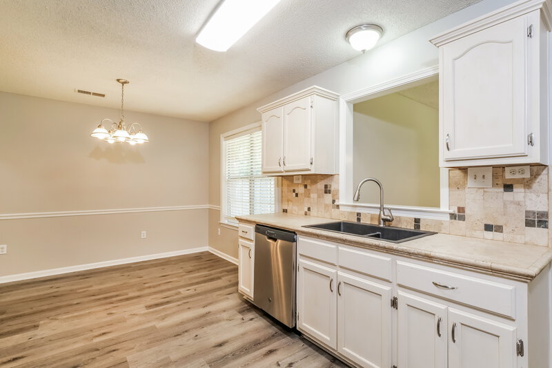 1,790/Mo, 5846 White Ridge Circle E Olive Branch, MS 38654 Kitchen View