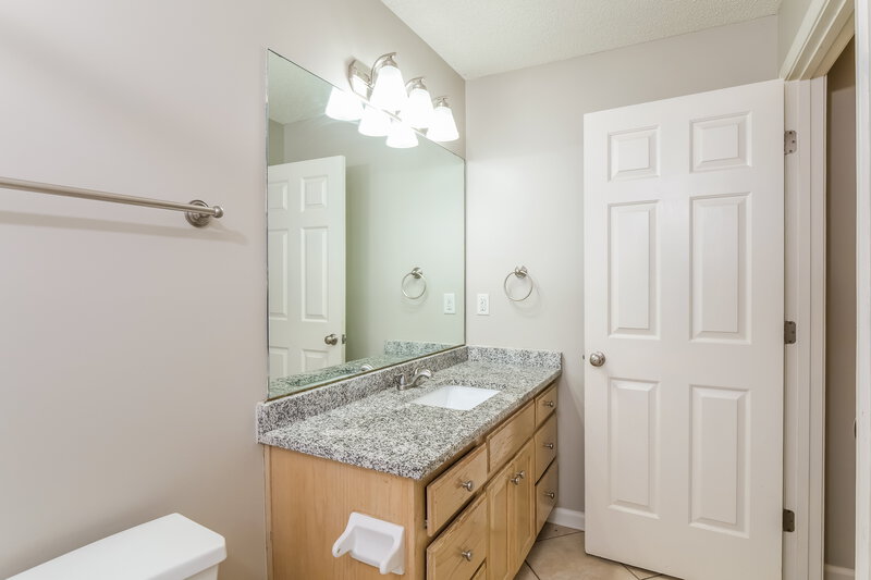 1,790/Mo, 5846 White Ridge Circle E Olive Branch, MS 38654 Bathroom View