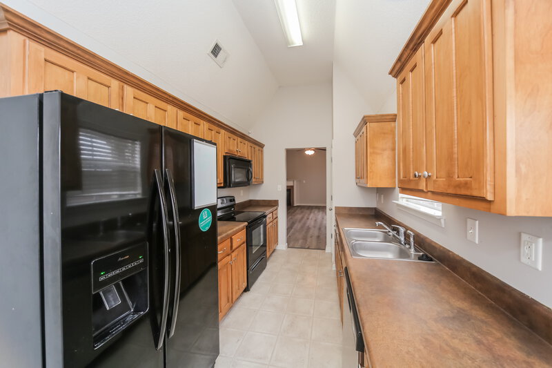 1,975/Mo, 9858 Southern Gum Way Olive Branch, MS 38654 Kitchen View