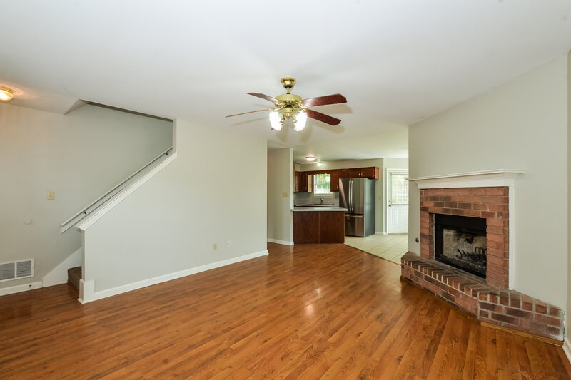 1,960/Mo, 4371 Shadow Ridge Dr Horn Lake, MS 38637 Living Room View