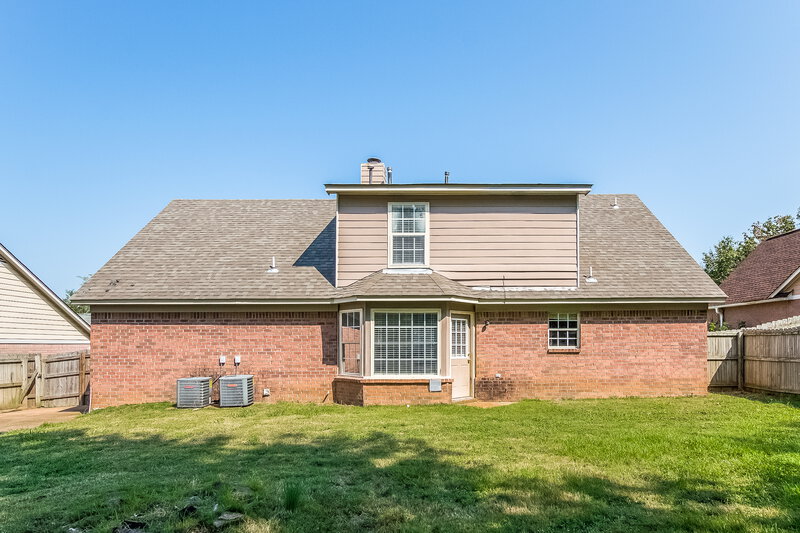 2,010/Mo, 4371 Shadow Ridge Dr Horn Lake, MS 38637 Rear Viewlarge View