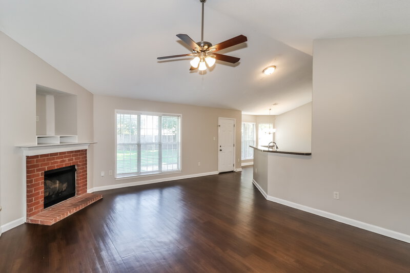 1,660/Mo, 7892 Jane Ayre Dr Southaven, MS 38671 Living Room View