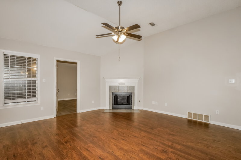 2,000/Mo, 4730 Buckhead Cir Bartlett, TN 38002 Living Room View