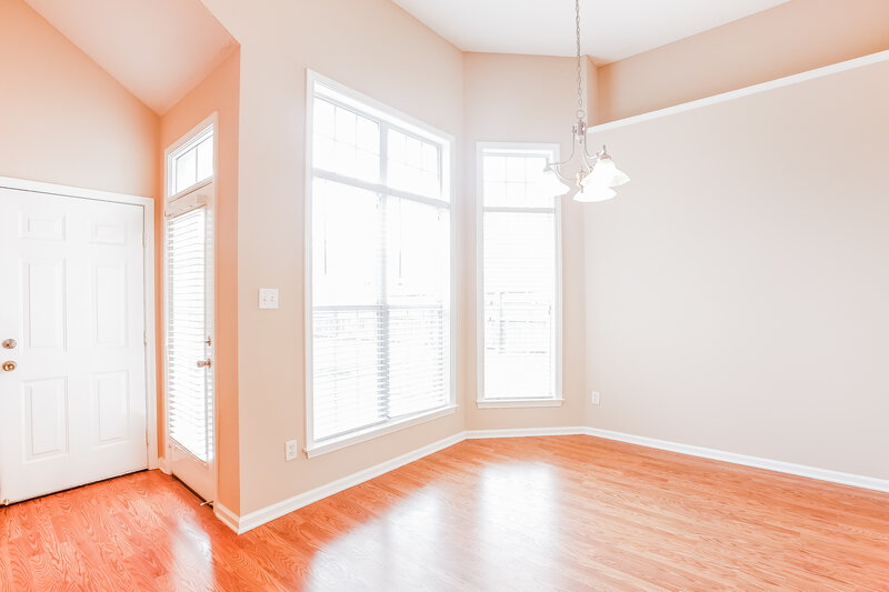 1,895/Mo, 1112 Averett Ln Cordova, TN 38018 Foyer View