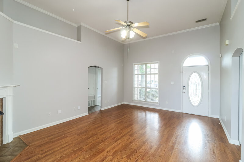1,815/Mo, 1112 Averett Ln Cordova, TN 38018 Living Room View