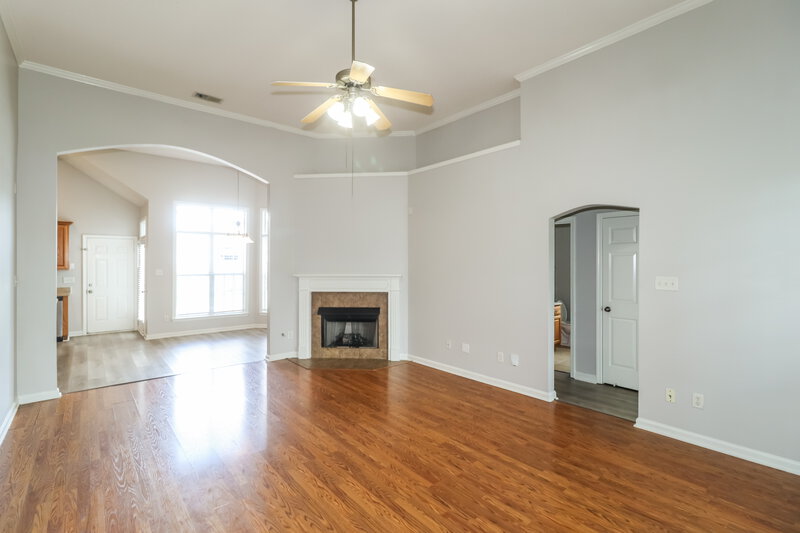 1,815/Mo, 1112 Averett Ln Cordova, TN 38018 Living Room View 2