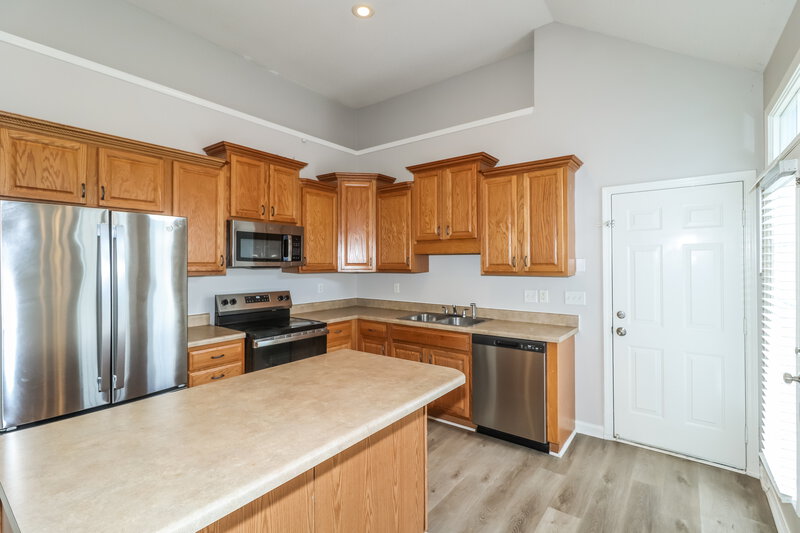 1,815/Mo, 1112 Averett Ln Cordova, TN 38018 Kitchen View