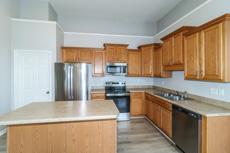 1,815/Mo, 1112 Averett Ln Cordova, TN 38018 Kitchen View 2