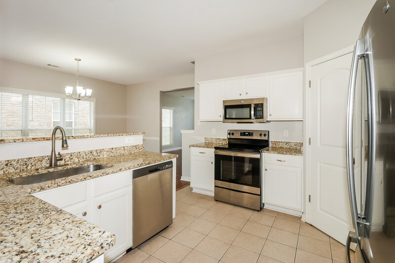 1,770/Mo, 10176 Eveninghill Dr Cordova, TN 38016 Kitchen View