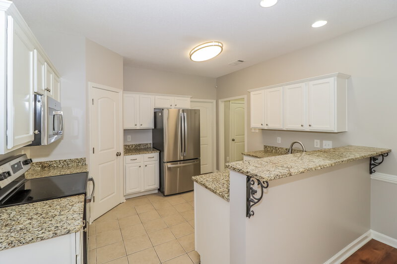 2,920/Mo, 10176 Eveninghill Dr Cordova, TN 38016 Kitchen View 2