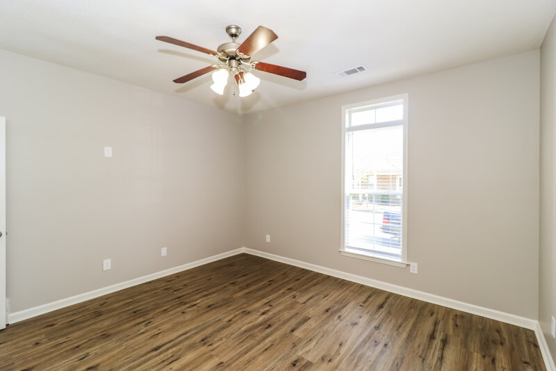 2,920/Mo, 10176 Eveninghill Dr Cordova, TN 38016 Main Bedroom View 2