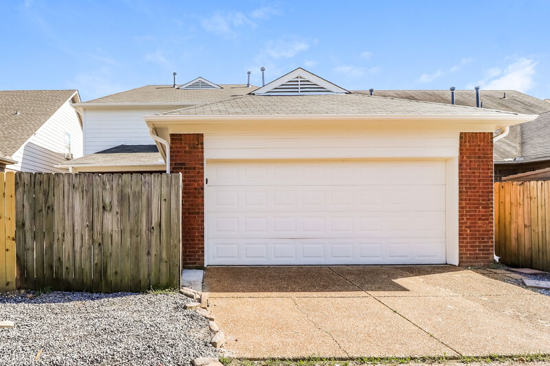 2,920/Mo, 10176 Eveninghill Dr Cordova, TN 38016 Rear View 2