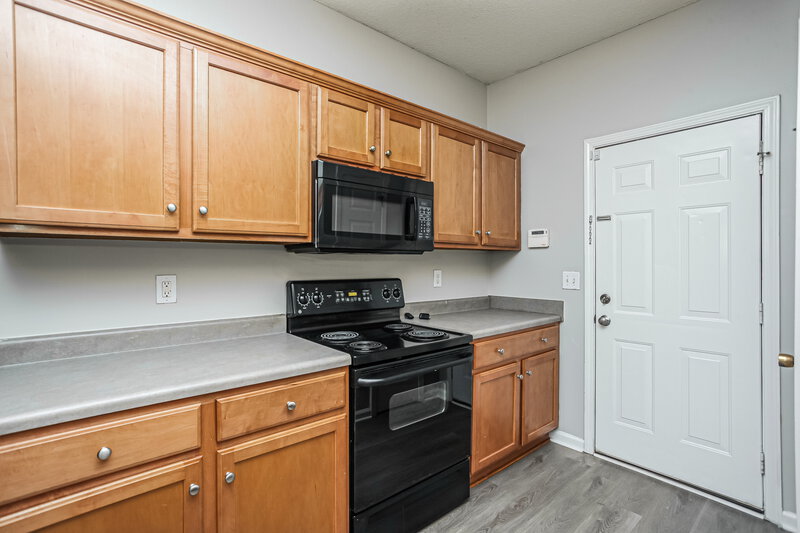 1,925/Mo, 10183 Tall Hickory Dr Cordova, TN 38016 Kitchen View 2