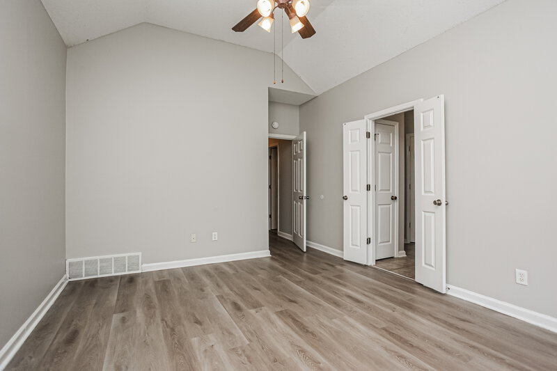 1,925/Mo, 10183 Tall Hickory Dr Cordova, TN 38016 Main Bedroom View 2