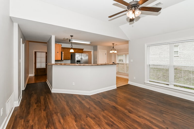 1,830/Mo, 3032 Magnolia Dr Hernando, MS 38632 Living Room View 3