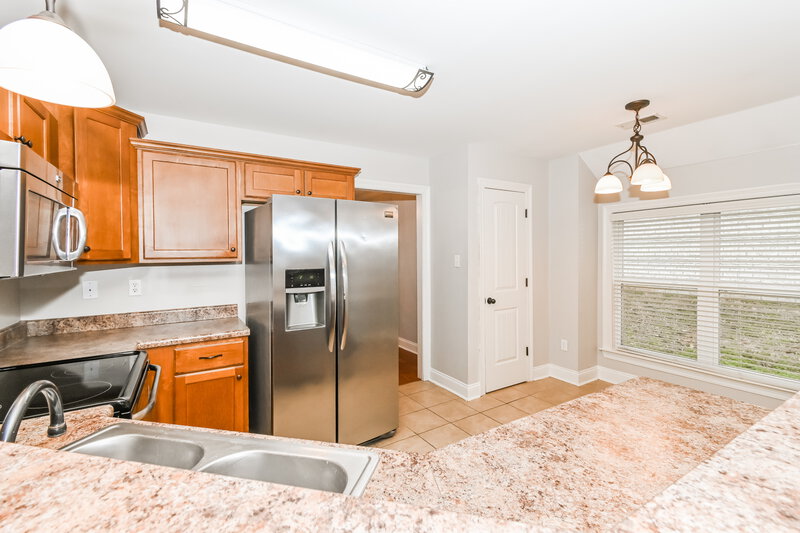 1,830/Mo, 3032 Magnolia Dr Hernando, MS 38632 Kitchen View 2