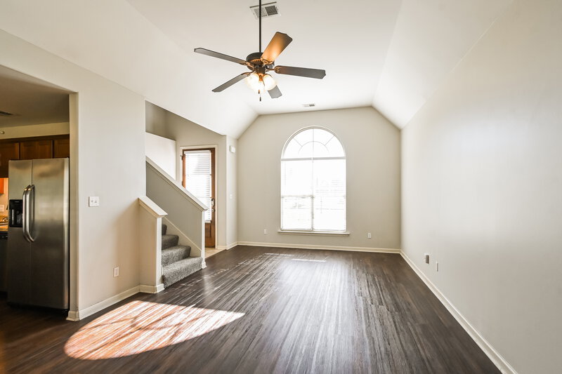 2,145/Mo, 8303 Windsor Ln Southaven, MS 38672 Living Room View 2