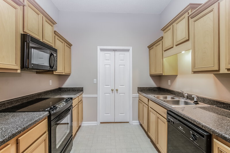 1,950/Mo, 1441 Siskin Dr Cordova, TN 38016 Misc View 3