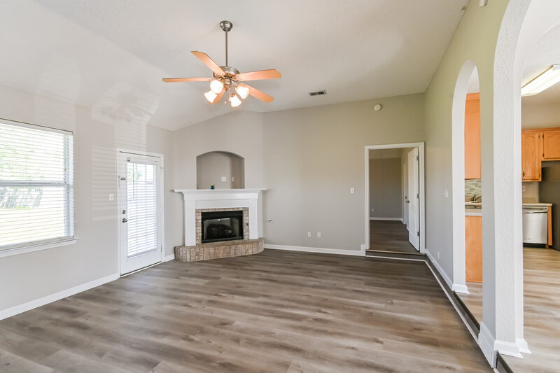 2,235/Mo, 9153 William Paul Dr Olive Branch, MS 38654 Living Room View
