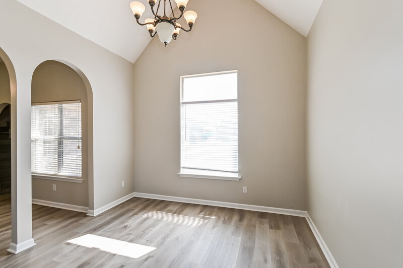 2,235/Mo, 9153 William Paul Dr Olive Branch, MS 38654 Dining Room View 2