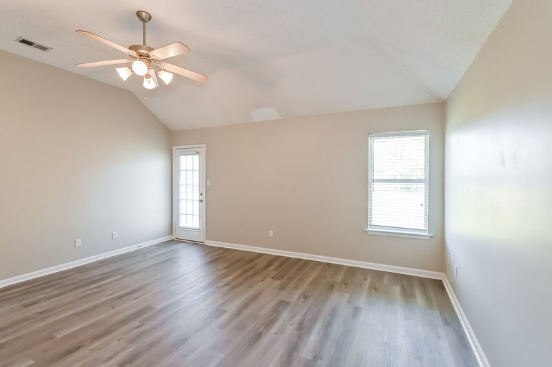 2,235/Mo, 9153 William Paul Dr Olive Branch, MS 38654 Main Bedroom View 2
