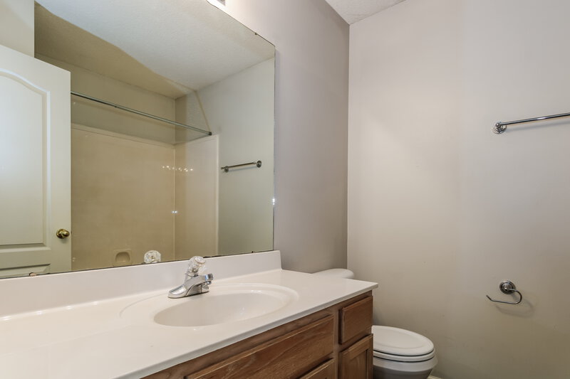 1,725/Mo, 1161 Cross Valley Cv Cordova, TN 38018 Bathroom View