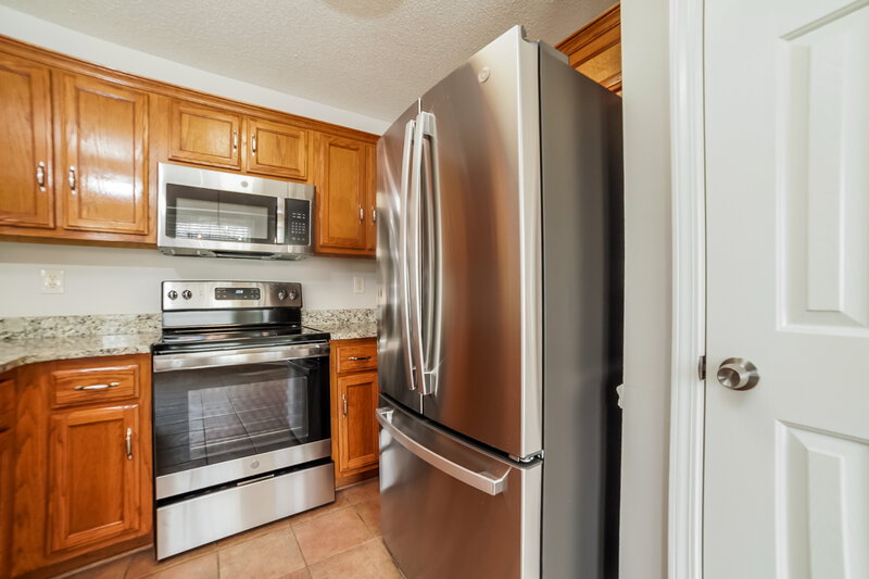1,850/Mo, 1166 Whistler Dr Cordova, TN 38018 Kitchen View 2