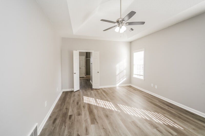 2,940/Mo, 2278 Purple Leaf Cv Cordova, TN 38016 Main Bedroom View