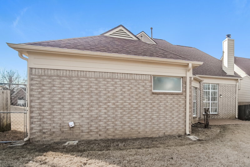 2,940/Mo, 2278 Purple Leaf Cv Cordova, TN 38016 Rear View