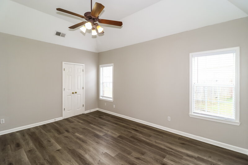1,880/Mo, 1605 S Frence Creek Cv Cordova, TN 38016 Main Bedroom View 2