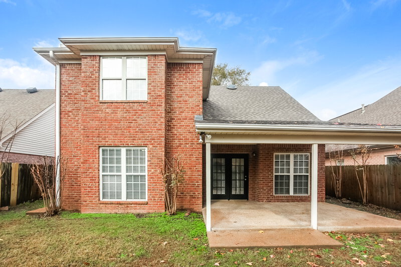 2,150/Mo, 2885 Liverpool Ln Southaven, MS 38671 Rear View