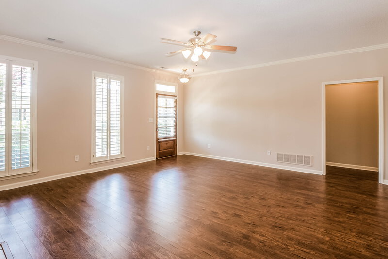1,750/Mo, 4698 Stone Cross Dr Olive Branch, MS 38654 Living Room View 4
