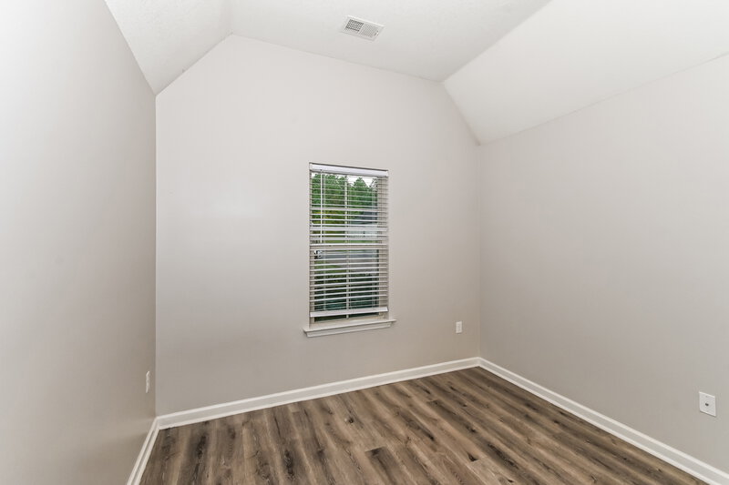 2,850/Mo, 7544 De Fleury Bnd E Southaven, MS 38672 Bedroom View 3