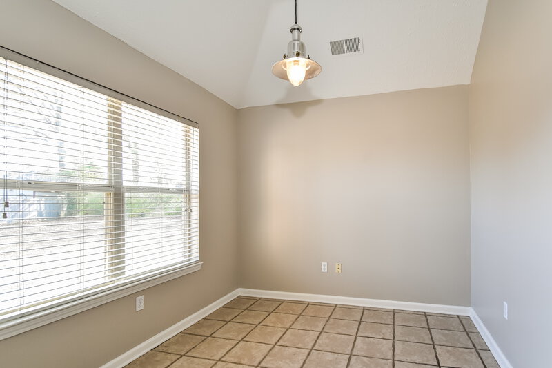 1,855/Mo, 7354 Pamela Cv Olive Branch, MS 38654 Dining Room View