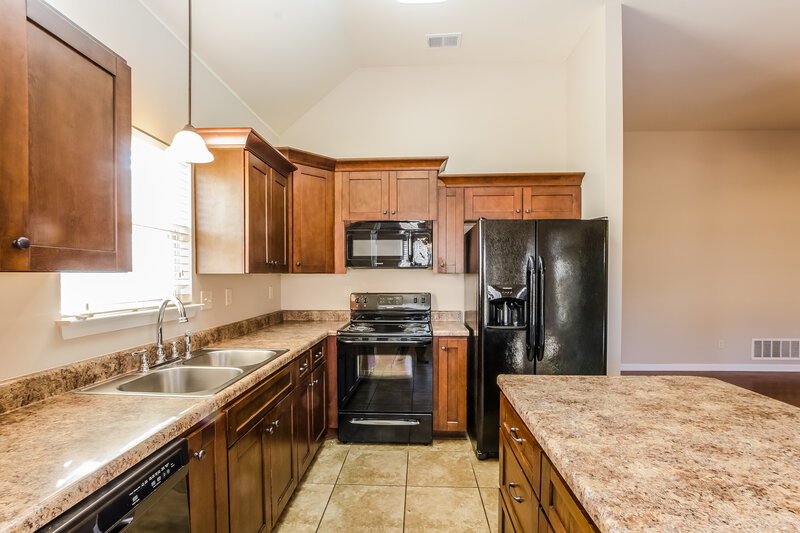 2,295/Mo, 2700 Cherry Tree Dr Southaven, MS 38672 Misc View 2