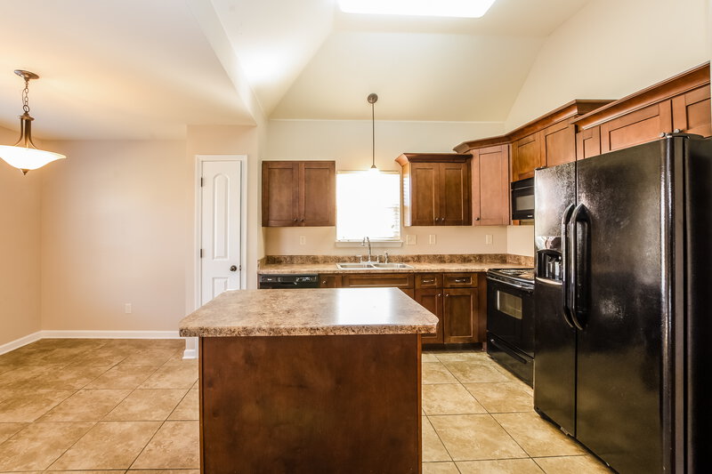 2,295/Mo, 2700 Cherry Tree Dr Southaven, MS 38672 Misc View 3
