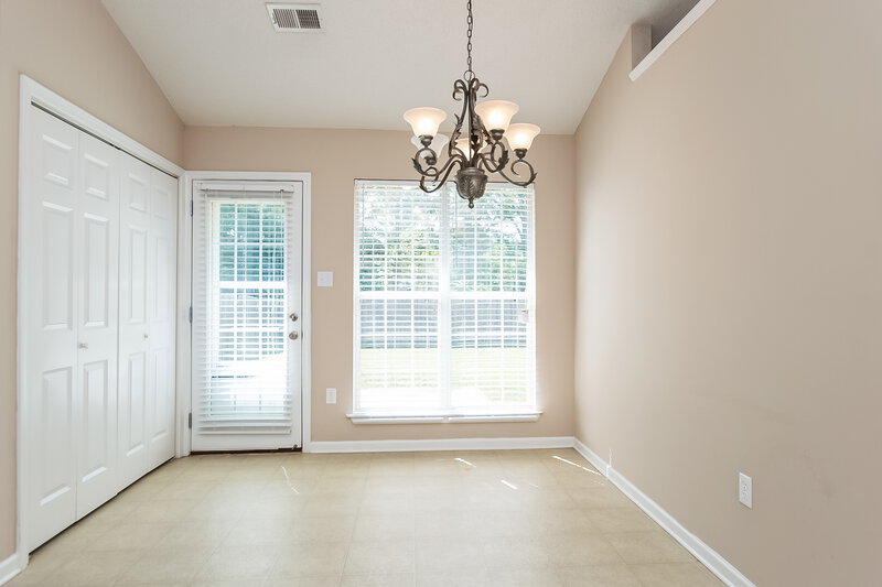 1,650/Mo, 1569 Ian Dr Southaven, MS 38671 Dining Roomlarge View