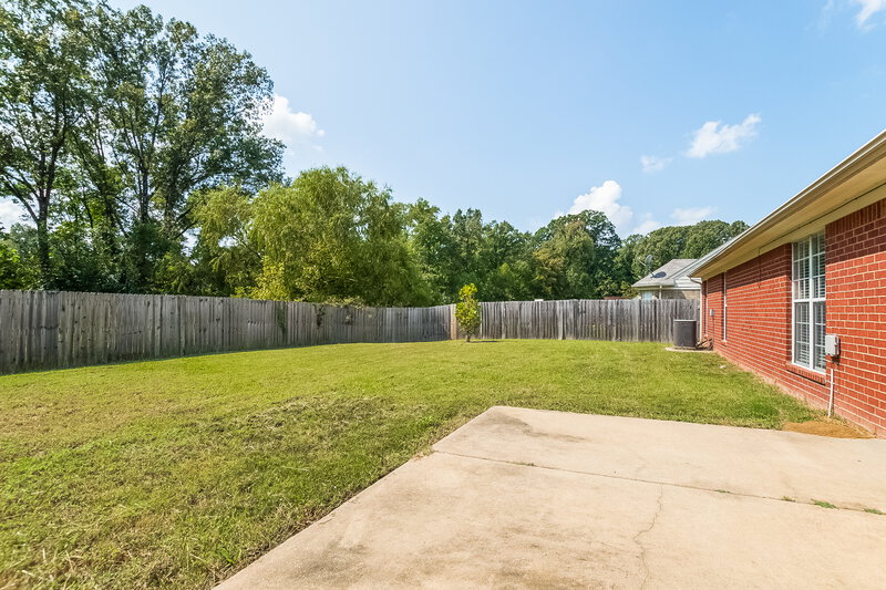 1,650/Mo, 1569 Ian Dr Southaven, MS 38671 Rear Viewlarge View 2