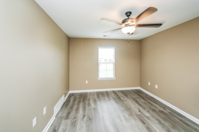 1,960/Mo, 7445 Ardennes Dr Southaven, MS 38671 Main Bedroom View