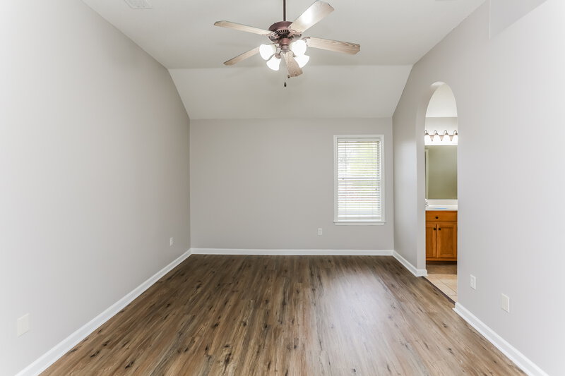 2,055/Mo, 4029 Amherst Dr Olive Branch, MS 38654 Main Bedroom View