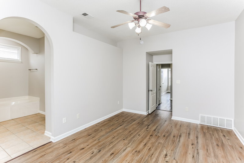 2,055/Mo, 4029 Amherst Dr Olive Branch, MS 38654 Main Bedroom View 2