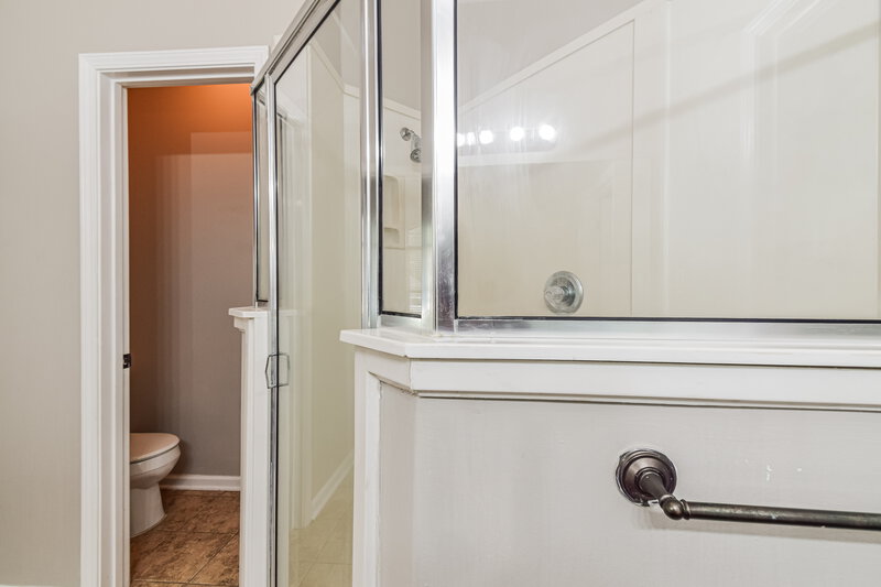 2,010/Mo, 5774 Bedford Loop E Southaven, MS 38672 Main Bathroom View