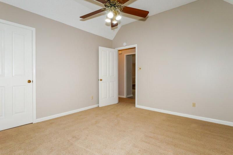2,110/Mo, 2717 Twisted Oak Cv N Cordova, TN 38016 Bedroom View 2